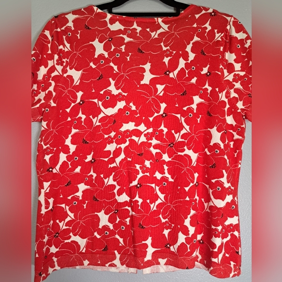 Emma James red Poppy rayon top.Size L. - Picture 6 of 7
